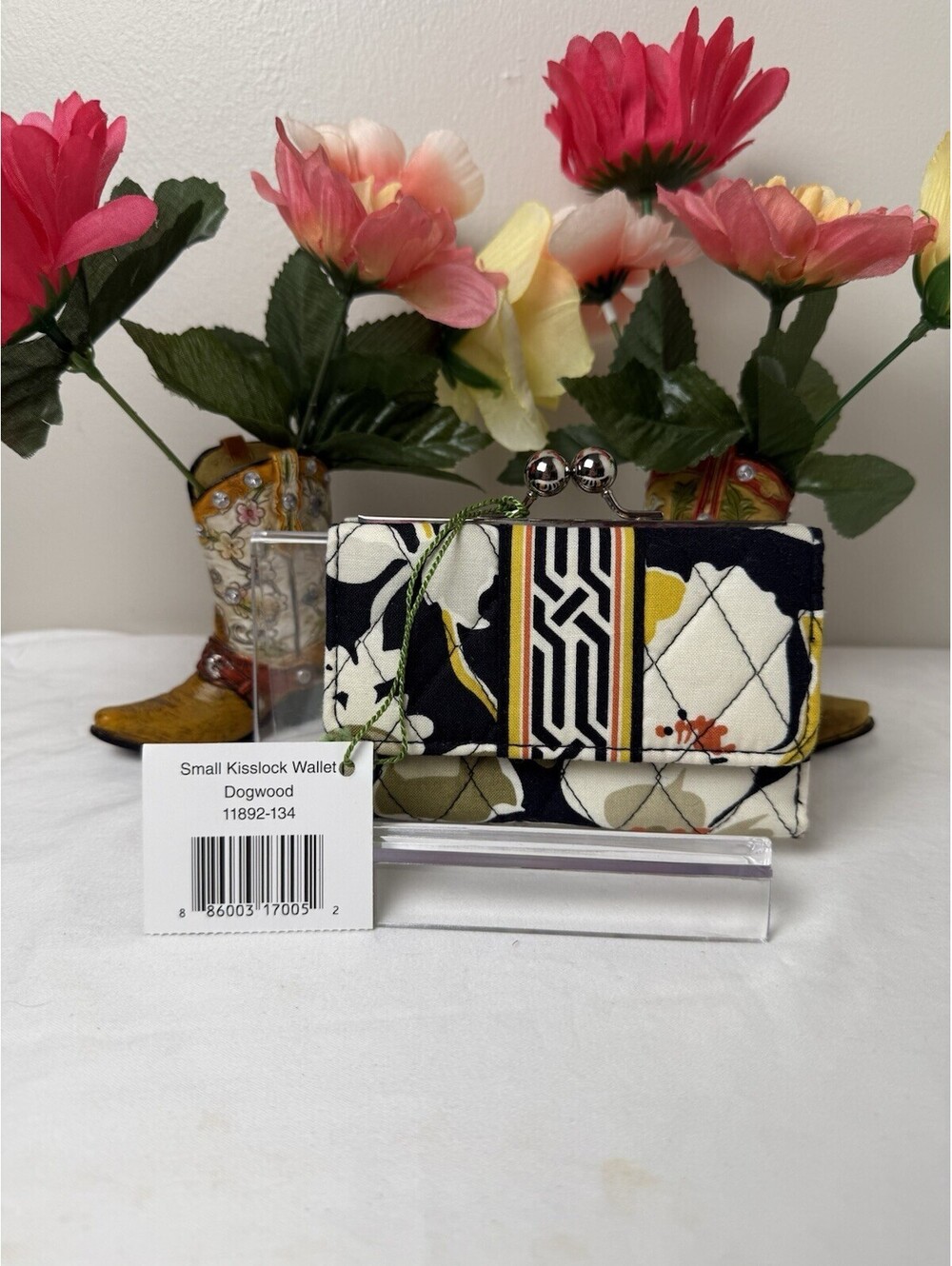 Vera Bradley Dogwood Small Kisslock Wallet NWT Retired Pattern